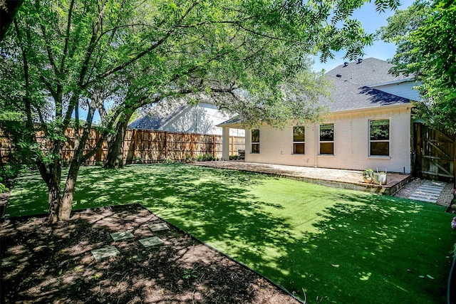 6013 El Campo Ave, Fort Worth, TX 76107 - fenced backyard featuring a patio