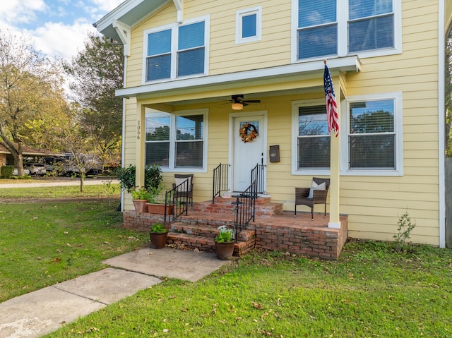 1056 Park Dr, Hillsboro, TX 76645 - view of front of home featuring a front lawn and ceiling fan