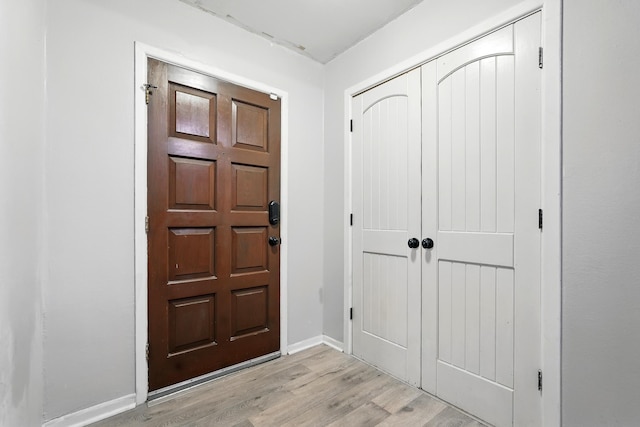 3102 Primrose Dr, Abilene, TX 79606 - foyer entrance featuring light wood-style flooring and baseboards