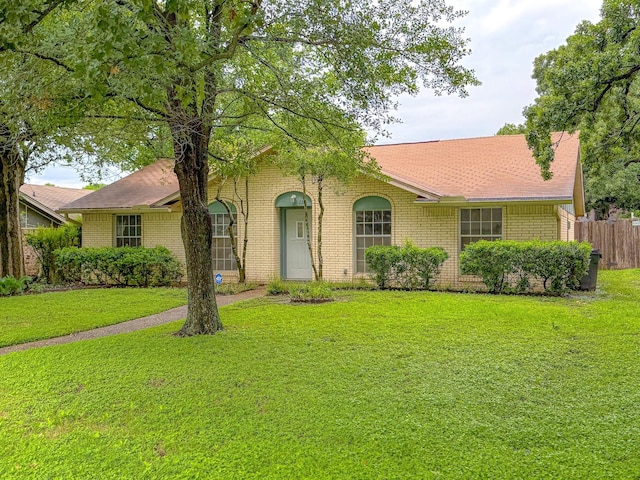 220 Hampton Ave, Corsicana, TX 75110 - ranch-style house with brick siding