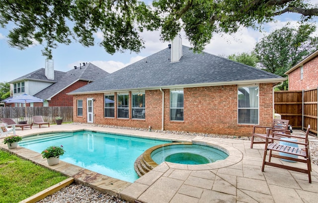 400 Patricia Ln, Highland Village, TX 75077 - view of swimming pool featuring a patio area, a fenced backyard, and a pool with connected hot tub