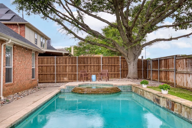 400 Patricia Ln, Highland Village, TX 75077 - view of swimming pool featuring a fenced backyard and a pool with connected hot tub