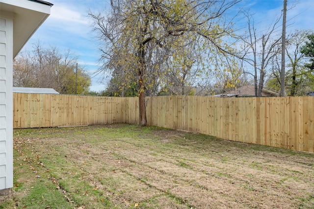532 W Florence St, Denison, TX 75020 - view of fenced backyard