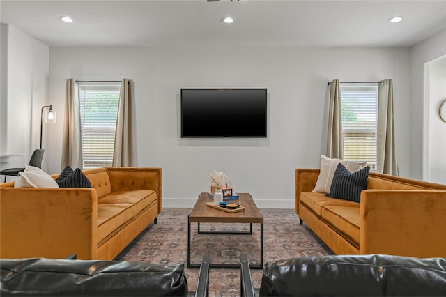 532 W Florence St, Denison, TX 75020 - living area featuring plenty of natural light and recessed lighting