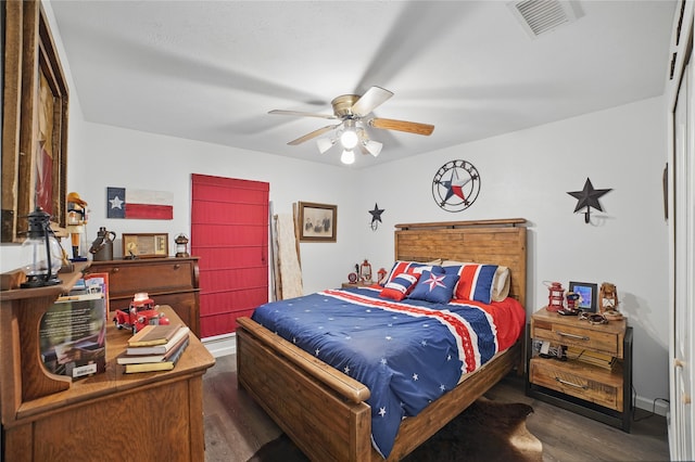 4328 Coryell Way, Mesquite, TX 75150 - bedroom with wood finished floors and a ceiling fan