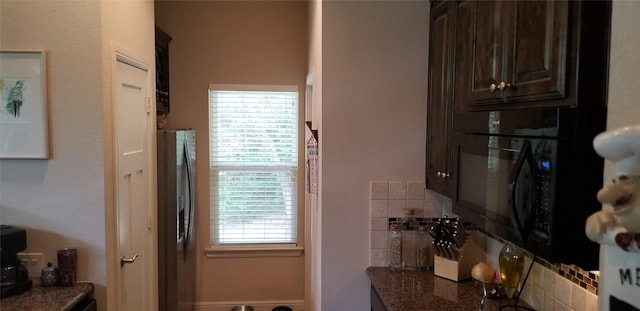 3428 Red Bird Ln, Grapevine, TX 76051 - bathroom featuring backsplash