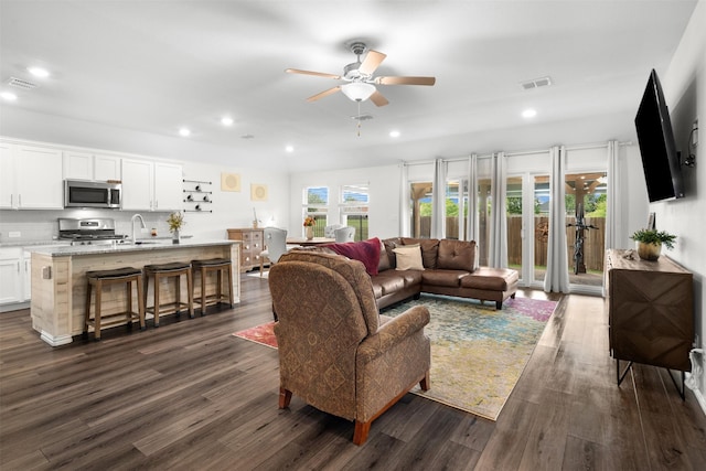 9200 S Field Ln, Arlington, TX 76002 - living area featuring a ceiling fan, recessed lighting, and dark wood finished floors