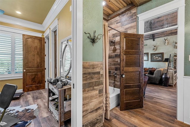 8029 N River Xing, China Spring, TX 76633 - full bath featuring wood finished floors, shower / tub combination, ornamental molding, and recessed lighting