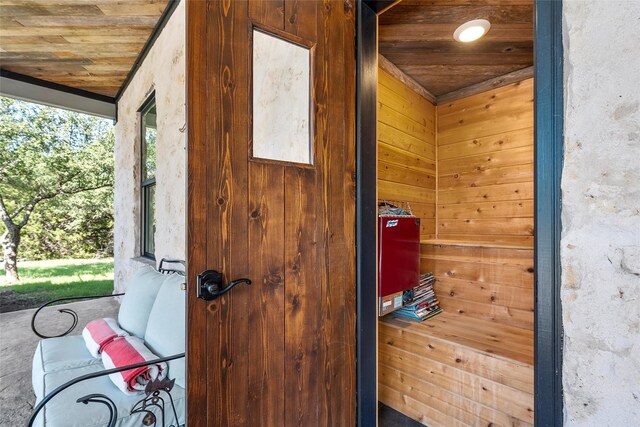8029 N River Xing, China Spring, TX 76633 - detailed view of a relaxing sauna and wooden walls