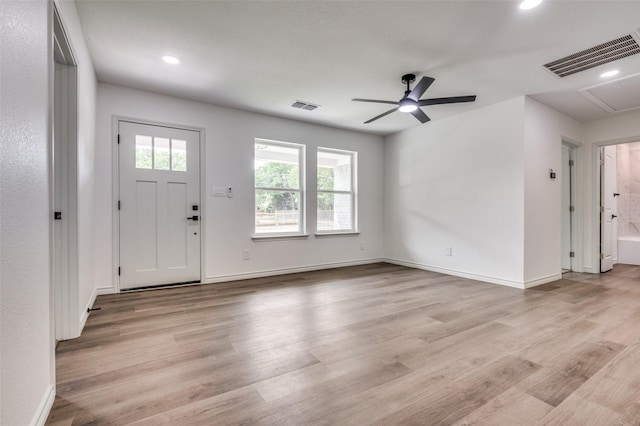 2775 E Overton Rd, Dallas, TX 75216 - foyer entrance featuring light wood-style floors, a ceiling fan, and recessed lighting