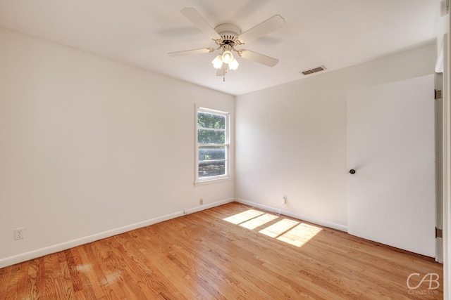 733 N Willis St, Abilene, TX 79603 - empty room featuring wood finished floors and a ceiling fan