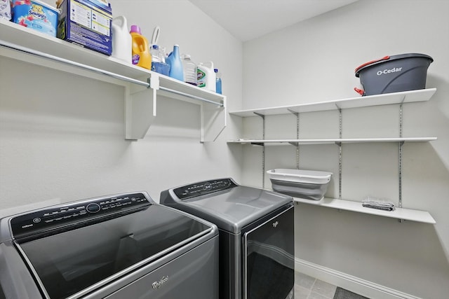 1617 Commons Way, Prosper, TX 75078 - laundry room with washer and clothes dryer and baseboards