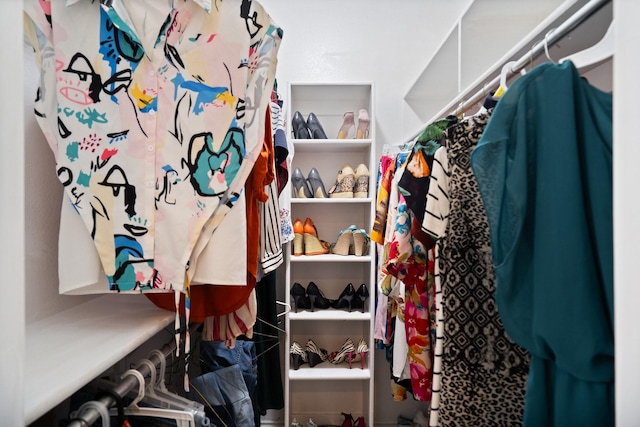 4443 Mercer St, Grand Prairie, TX 75052 - view of spacious closet