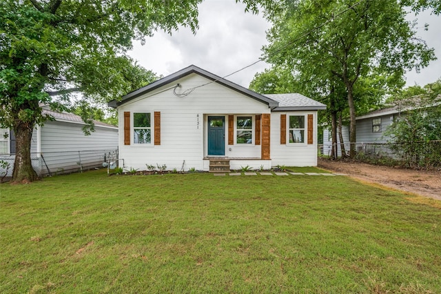 4131 Opal Ave, Dallas, TX 75216 - view of front of home featuring entry steps