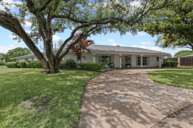 6805 Benito Ct, Fort Worth, TX 76126 - single story home with covered porch