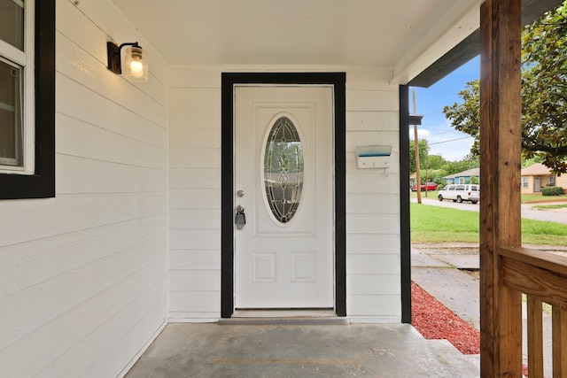 3624 Baylor St, Fort Worth, TX 76119 - property entrance with a porch