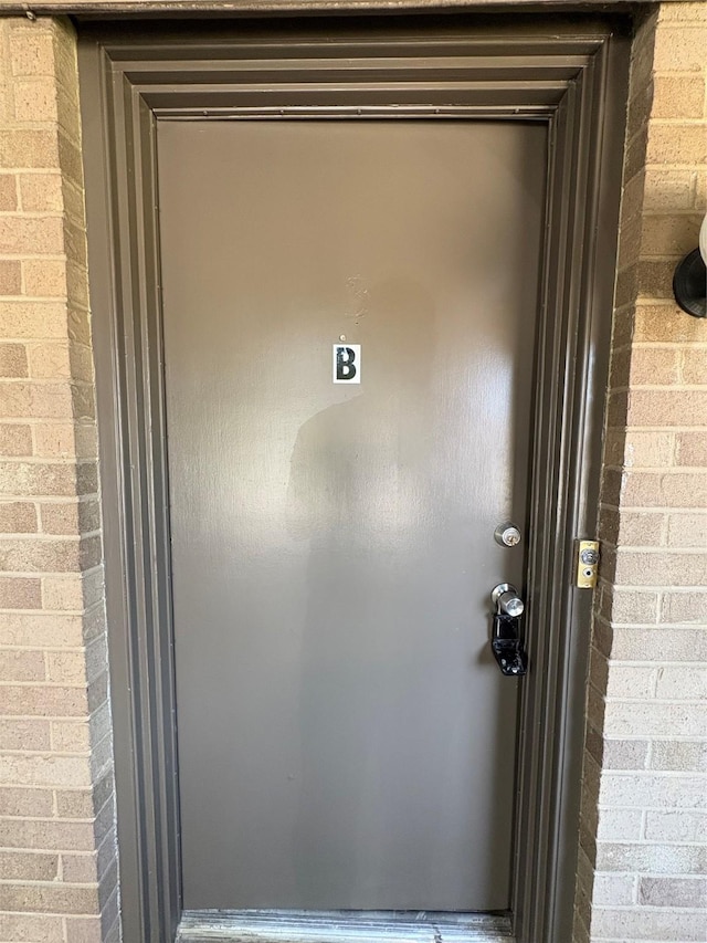 2209 Viewtop Ln Unit 2, Arlington, TX 76012 - doorway to property