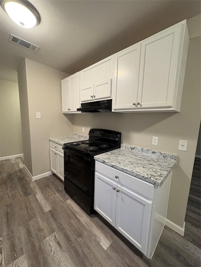 2209 Viewtop Ln Unit 2, Arlington, TX 76012 - kitchen featuring electric range, under cabinet range hood, dark wood-style floors, and white cabinets