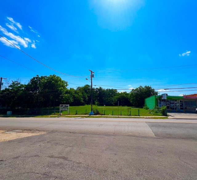 411 N Gilpin Ave, Dallas, TX 75211