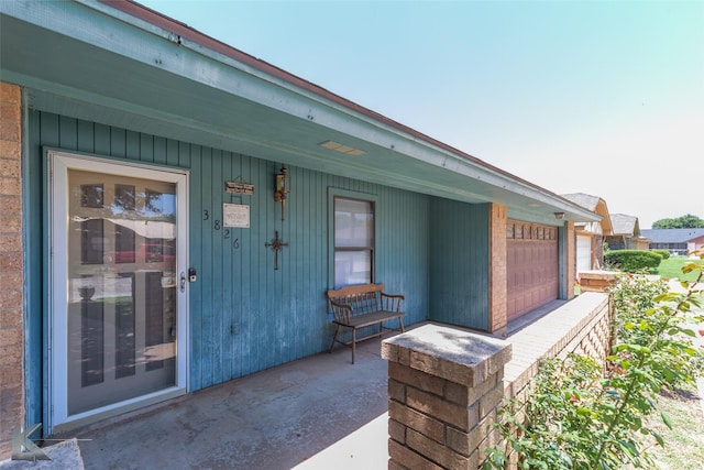 3826 Crest Way, Abilene, TX 79606 - entrance to property with a porch
