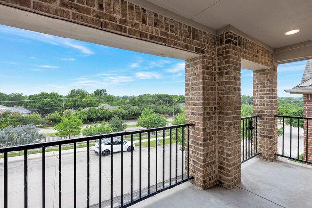 2464 Castle Ridge Dr, Richardson, TX 75080 - view of balcony