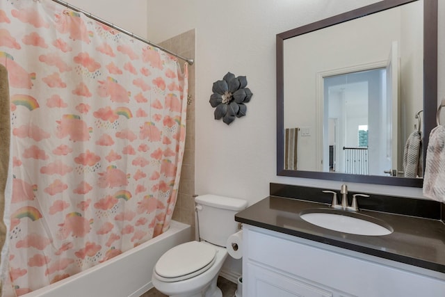 2464 Castle Ridge Dr, Richardson, TX 75080 - full bath with vanity and shower / bath combo with shower curtain