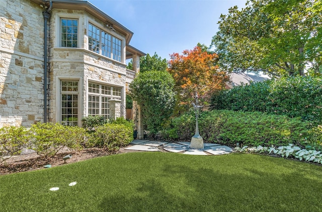 5800 Armstrong Pkwy, University Park, TX 75205 - view of grassy yard