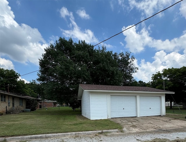1402 Vine St, Bridgeport, TX 76426 - view of detached garage