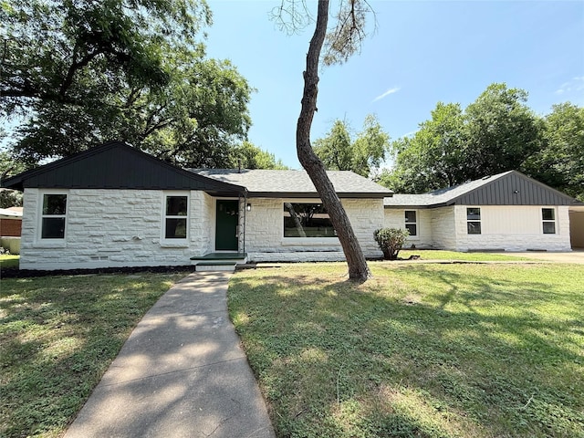 2849 Spruce Park Dr, Richland Hills, TX 76118 - view of front of property featuring stone siding and a front lawn