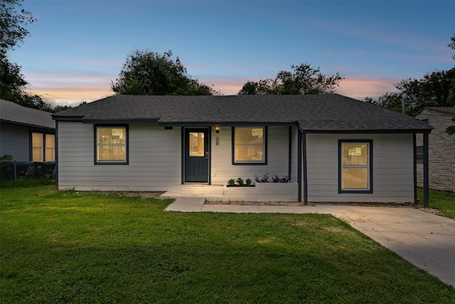 4236 Virginia Ln, Fort Worth, TX 76103 - ranch-style house featuring roof with shingles