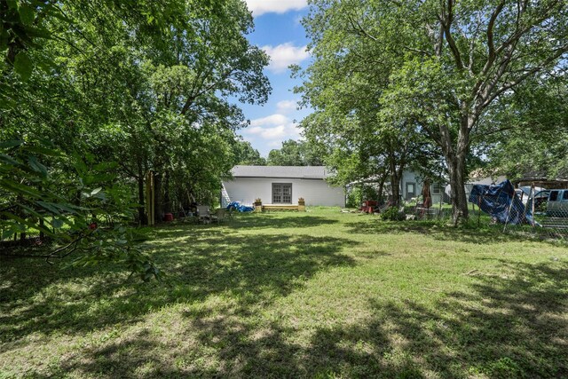 4236 Virginia Ln, Fort Worth, TX 76103 - view of grassy yard