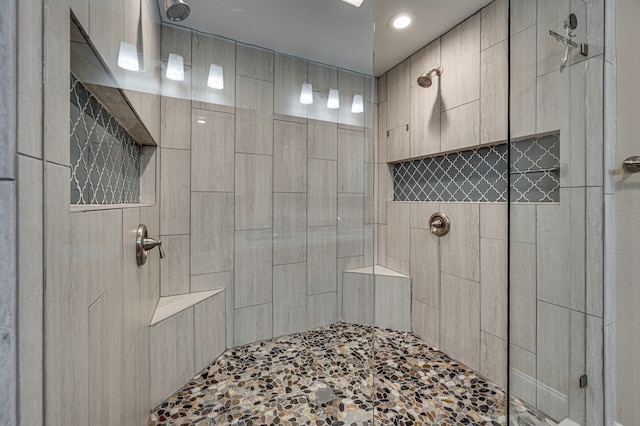 211 Willow Creek Ct, Mansfield, TX 76063 - bathroom with tiled shower