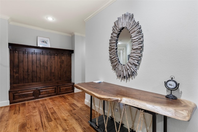 229 Lakeside Dr, Malakoff, TX 75148 - foyer with ornamental molding and wood finished floors