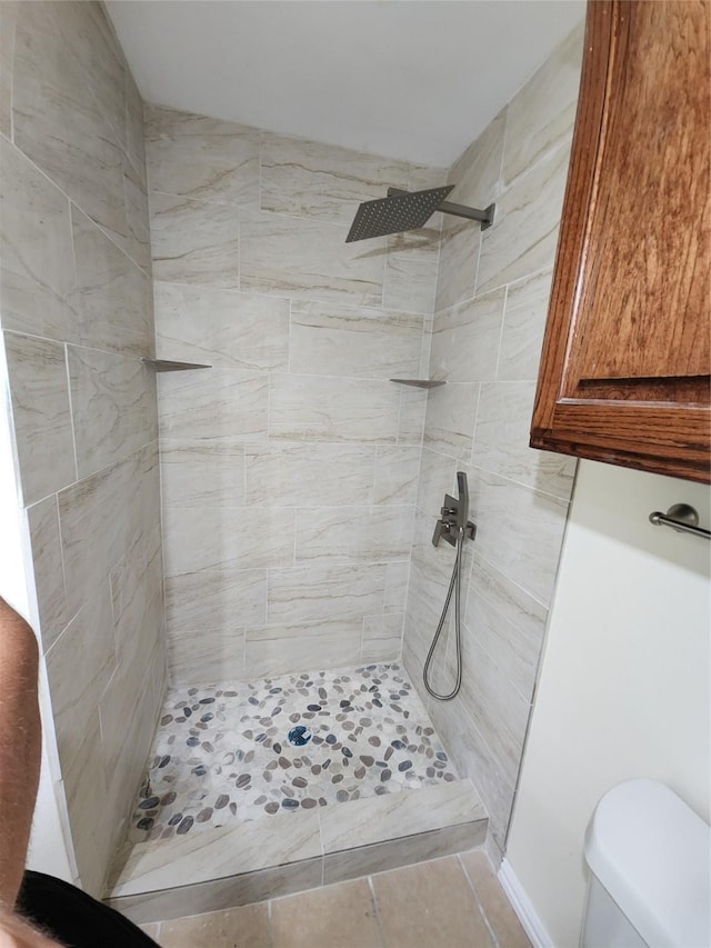 1721 Monaco Dr, Arlington, TX 76010 - full bath with a tile shower and tile patterned floors