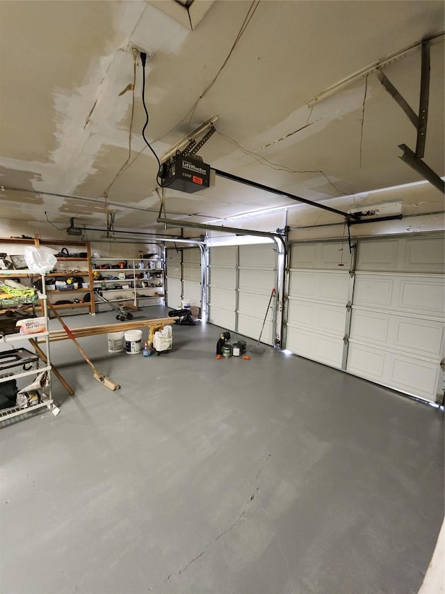 1721 Monaco Dr, Arlington, TX 76010 - garage featuring a garage door opener