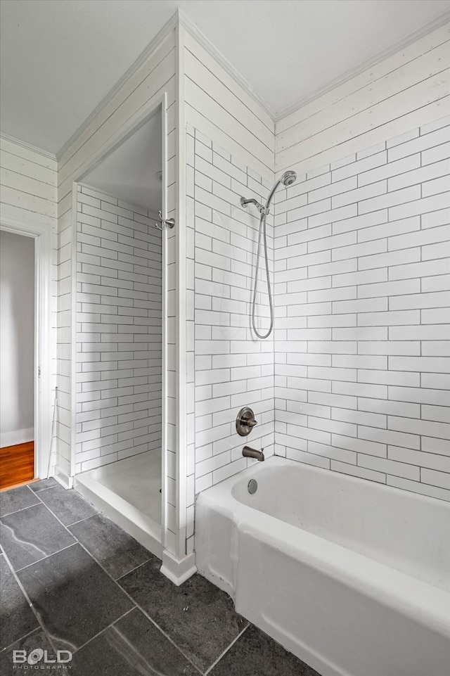 174 Carrollton Ave, Shreveport, LA 71105 - full bath featuring tile patterned floors and bathing tub / shower combination