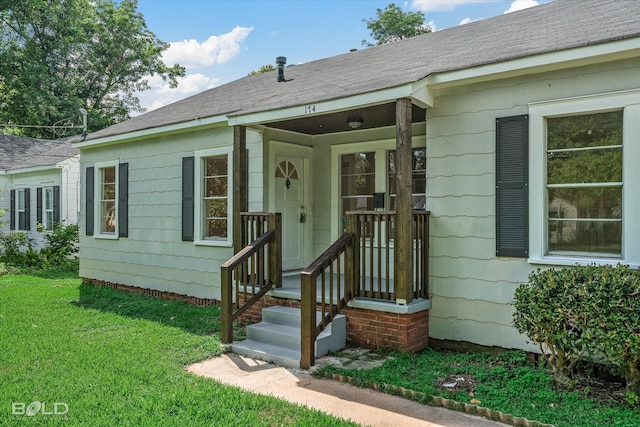174 Carrollton Ave, Shreveport, LA 71105 - view of front of home featuring a front yard