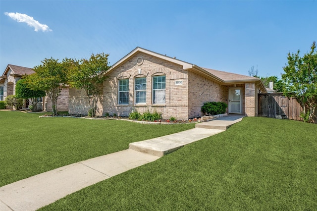 12430 Ridgetop Cir, Frisco, TX 75035 - ranch-style house featuring brick siding
