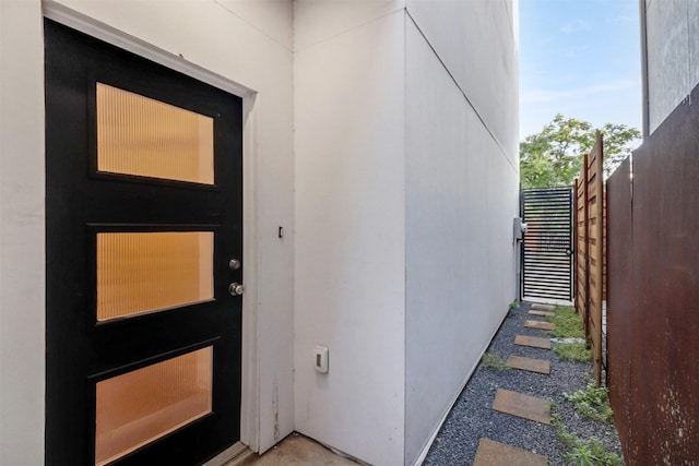 154 S Cisco St, Dallas, TX 75246 - doorway to property