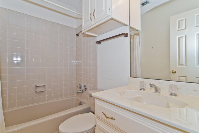 748 Arbor Creek Dr, Desoto, TX 75115 - bathroom with vanity and shower / tub combo with curtain