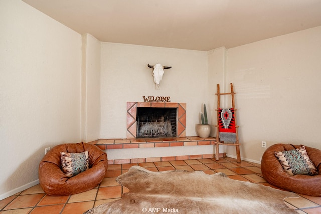 2306 County Road 475, Anson, TX 79501 - detailed view of a fireplace with raised hearth and baseboards