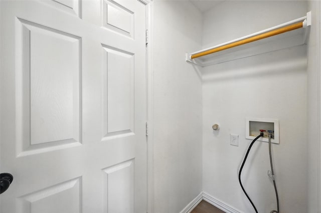 713 Madeline Ct, Azle, TX 76020 - washroom with washer hookup