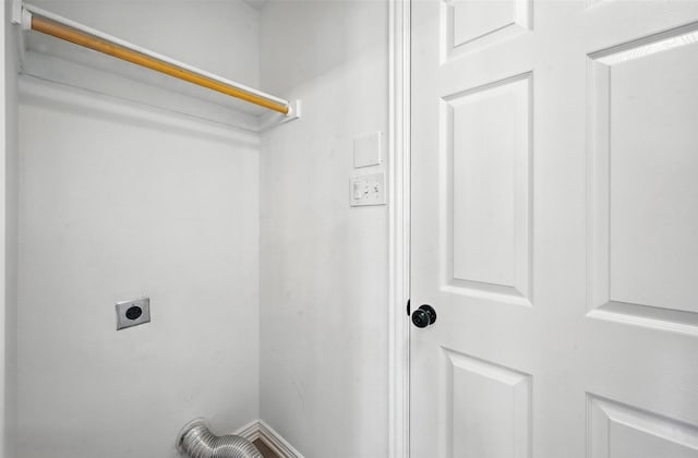 713 Madeline Ct, Azle, TX 76020 - laundry room with hookup for an electric dryer