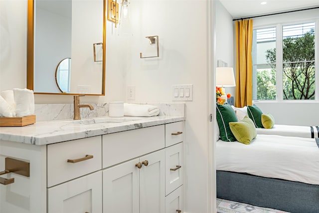 350 O Connor Ridge Blvd Unit 12, Irving, TX 75038 - bathroom featuring ensuite bathroom, vanity, and recessed lighting