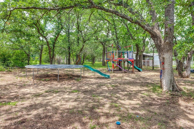 412 Paradise Canyon Cir, Paradise, TX 76073 - view of yard with a trampoline