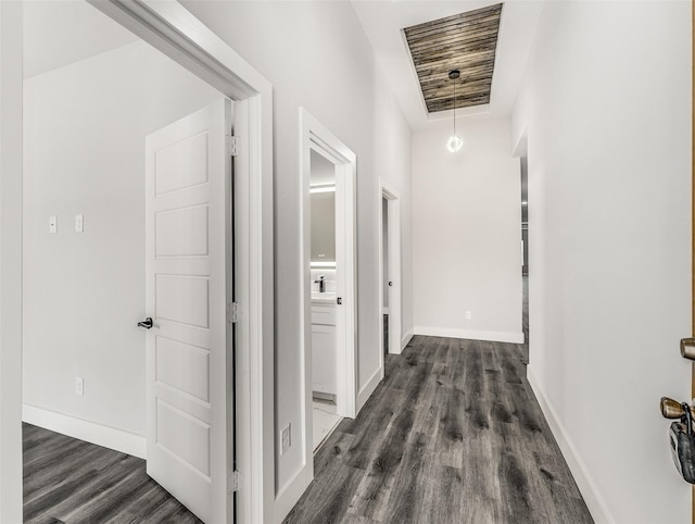 2610 S Ewing Ave, Dallas, TX 75216 - corridor featuring dark wood-style flooring