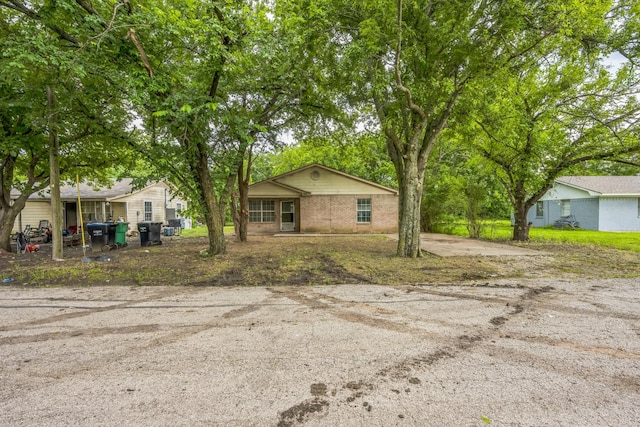 207 N 1st St, Crandall, TX 75114 - view of front of property
