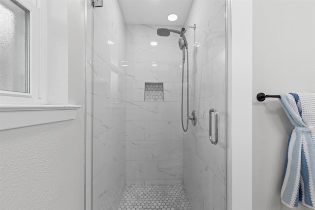 6767 Winifred Dr, Fort Worth, TX 76133 - full bath with a marble finish shower