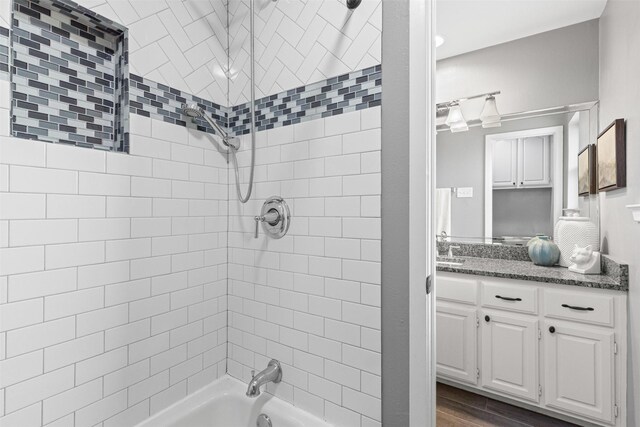 6767 Winifred Dr, Fort Worth, TX 76133 - full bath with vanity and  shower combination