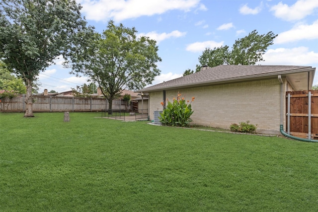 6767 Winifred Dr, Fort Worth, TX 76133 - view of fenced backyard